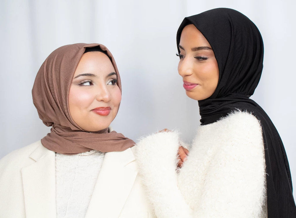 Instant Hijab met Knopen - Eenvoudig te Dragen byOumich