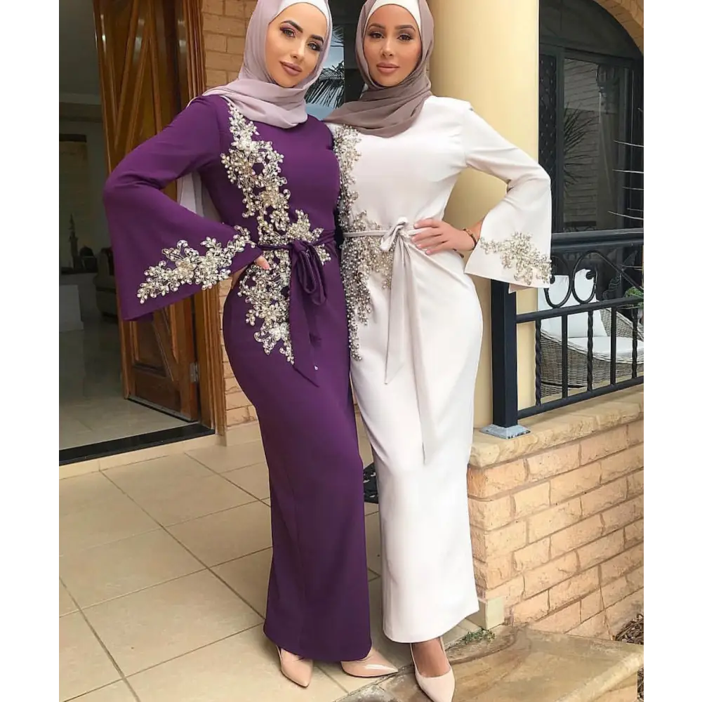 Elegante geborduurde jurk – lange mouwen & ronde hals - BRO Webshop