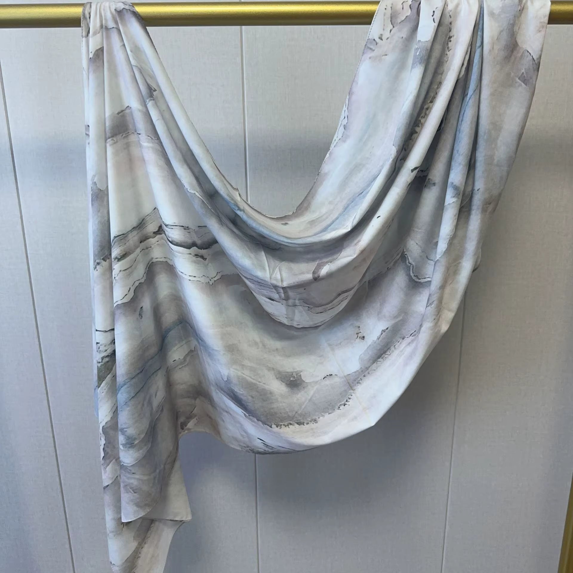 Hijab met Aquarel Print van Katoen - #3 Marmer Grijs